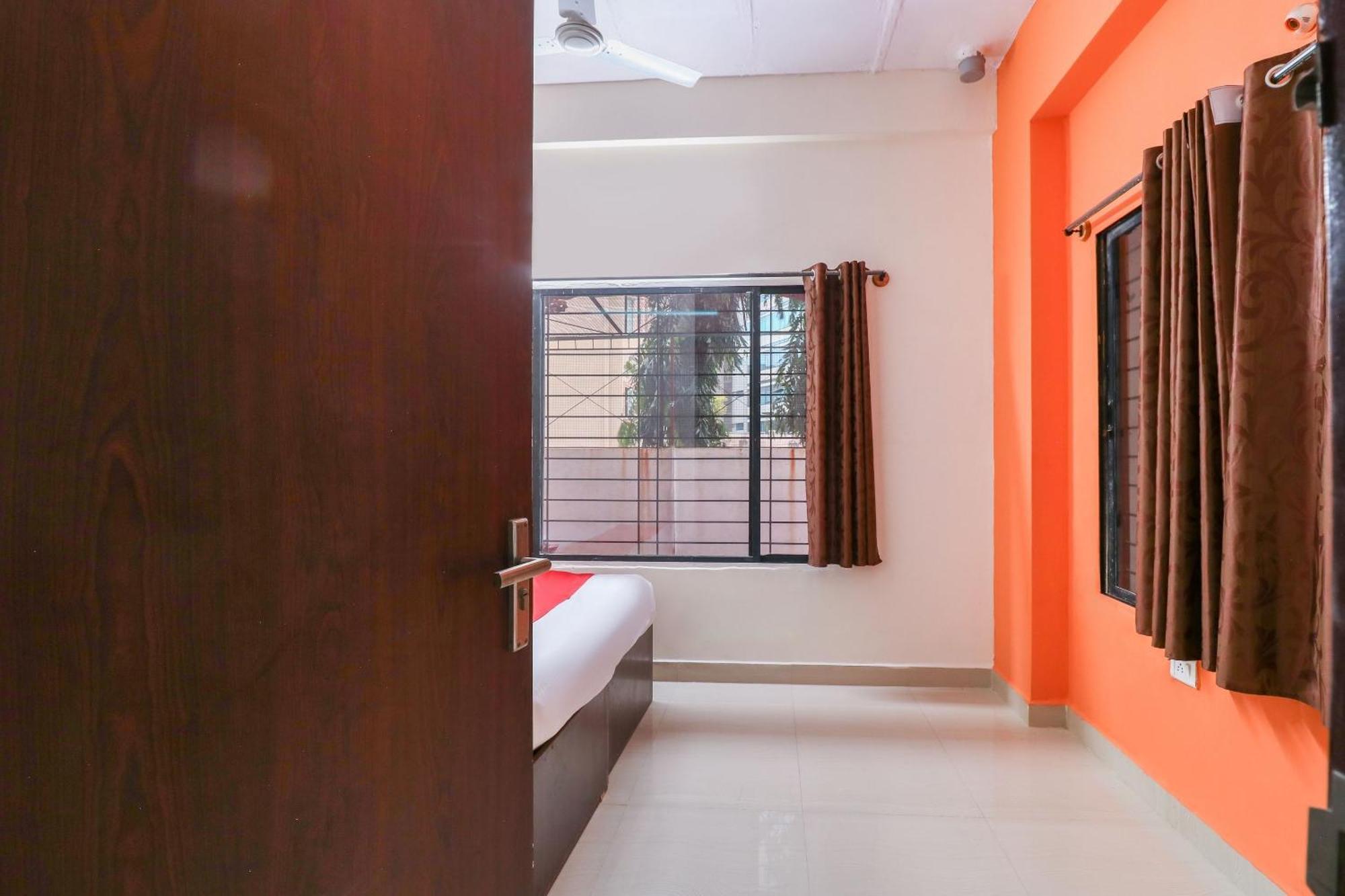 Hotel O The Royal International Hotel 班加罗尔 外观 照片