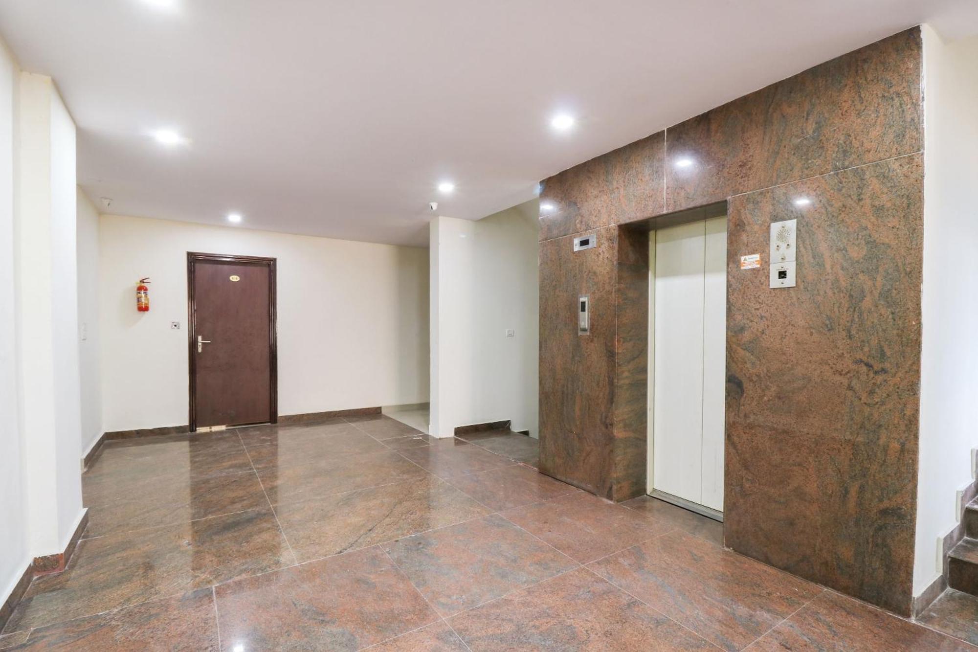 Hotel O The Royal International Hotel 班加罗尔 外观 照片